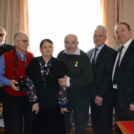 13 февраля 2020 года С. Д. Тивякову вручена медаль «Признание и почет» 
