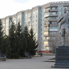 Сквер 65 лет Победы, улица Чернышова. Фото - Е. Солодкова