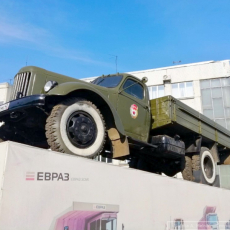 Памятник «Грузовой автомобиль ЗИЛ-160» (памятник грузовик, памятник водителю, памятник шоферу)