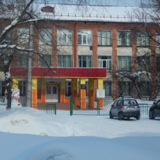 Улица Тузовского. Школа № 61 имени Касакина