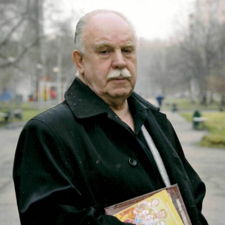 В. М. Неунывахин, М. П. Гоголев, В. С. Арнаутов, 2011 год