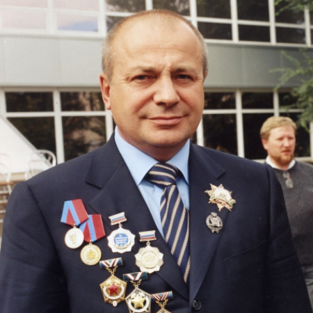 Владимир Георгиевич Лаврик